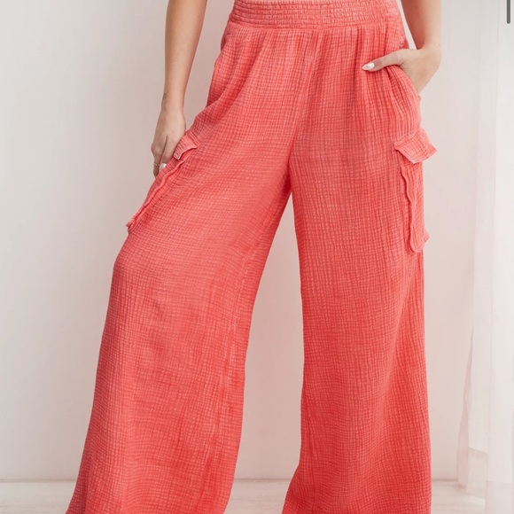 Never worn - Aerie Gauzy High Waisted Cargo Pant Size Medium - Picture 1 of 6